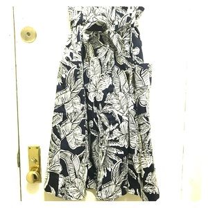 Zara blue and white midi floral skirt with pockets